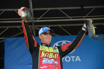 8AD769E1-1914-497E-BE3E-6B756F89EF86