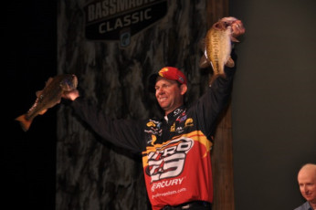 8B3022F9-F989-4FC1-BDD1-0D14059039D3