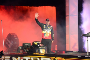 8B458502-060A-4CF4-9BCE-8BEC60A7ACB7