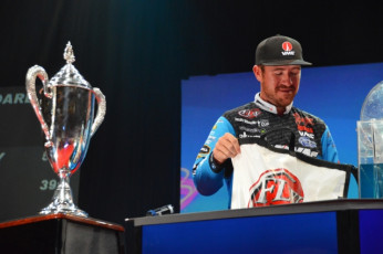 8BF89C03-1603-4B55-891B-33BB312B00F0