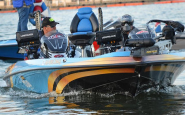 8CD75873-D1E3-44A2-B8DD-9F0081ED12AD