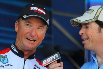 8D77CF73-6069-4BF6-B1AE-D6ADD4965B5A