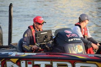 8DA0ACE8-39D0-408D-9073-014B944D1C11