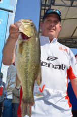 8DB22A11-5C4A-4A85-B73E-7CA78EF48937