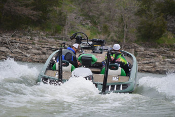 8DB650C6-4C83-4EC1-AB1D-9303A5A13C85