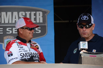 8DF9E377-55B5-40EE-A5FB-C179EBC2D60A