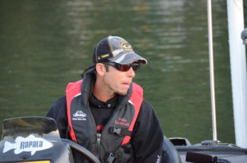 8E7CABA2-639D-44DA-B356-AC10BC216758