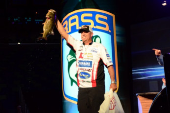 8FD24D87-1DAC-46D5-B1AD-918E87937944