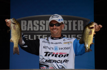 902BAD94-4B76-402B-9976-9B5DB9B000AF