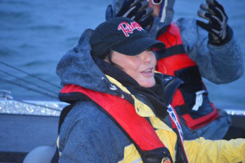 90729945-0D4D-4C08-BAAB-BF7754857D02