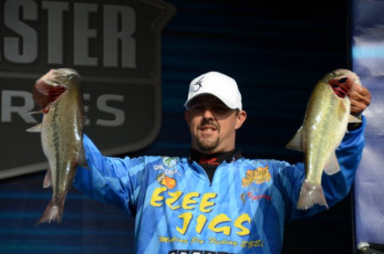 9089FE71-4D8C-482F-AA2E-CA8D7AF4F485