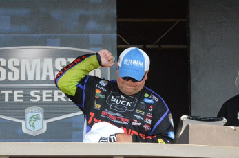 90C3E949-34D5-4CEF-A3D8-3975F4EC03AA