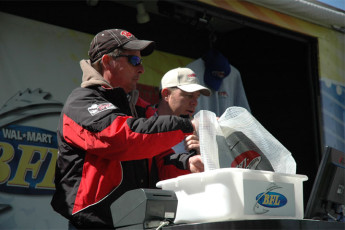 91A3BA63-799C-482A-8C14-7291515983AB