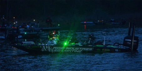 921F878A-AFC0-4516-952B-300B3FDC903D