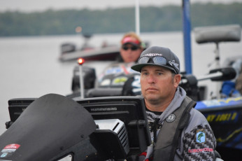 924B264D-314F-4B03-AEA6-695904765793