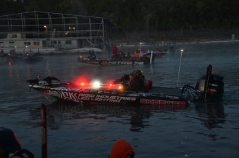 925BB695-118A-47D4-8618-38493A2EF861