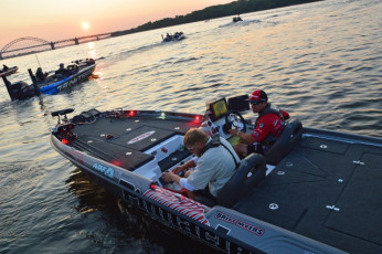 949E987D-0E8D-47AB-A2FB-B0F686B94750