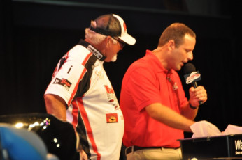 951530F6-5BCC-4B22-B410-C06F0AB523B4