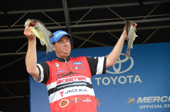 95BC8290-60C8-483E-8D27-28BB9BD25128