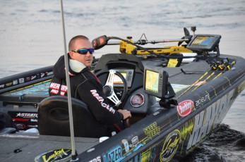 9616DFF4-2368-41E3-939A-30D654B69EE8