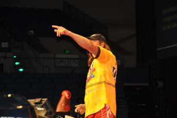 965DF798-288E-4621-9D62-7397136E3936