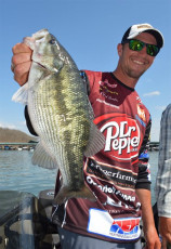 9796E2B8-D560-4CD6-87A8-38D53ADFC1A7