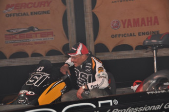 97BBFF6F-DE55-4B84-97BA-13C310CF39E2