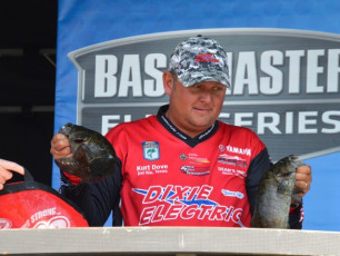 98099438-C8F9-4AE9-B407-EE4204C41573