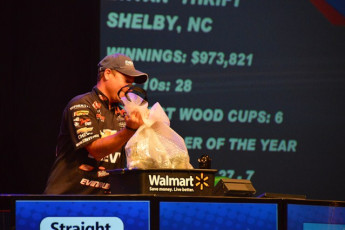 9988DD1A-26B1-43AE-BE58-960FFCDD24D6