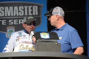 99A31222-387C-4C73-8B18-55023246F1B3