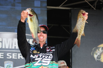 9A221C86-6EC5-4701-A8C3-FFB15AE428D2