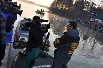 9AE57669-EFAE-447C-B234-52FAB07DC216