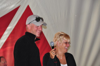 9B6EEEF4-F7E0-4AE9-A0E6-025B0D651B67