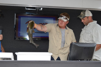 9BF14669-5D91-4124-8611-3131A8F121EC