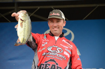 9BF43666-1181-43F6-AE45-D3B6A2AF8D07