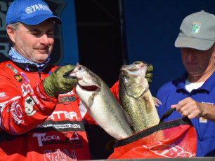 9DAB8F56-CF2B-48EF-AA6B-FC77A28C6A70