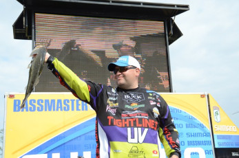 9DACDAB9-759E-4977-AC24-AA859A992203