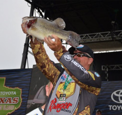 9DC0DBA4-8EFF-4186-BC4C-7F5EC161F61A