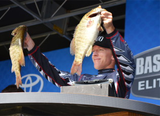 9DE419A9-4744-481D-835E-23457112D2AF