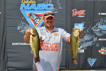 9E076D19-63DA-4BFB-9284-EEDB7A4621E9