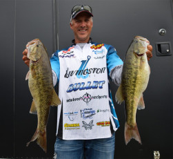 9E7F209C-2185-43D1-9870-B7CF4E34FB7D