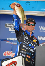 9F349C2D-5582-46BA-ADD2-C95C7E2FDAAD