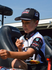 9F7076BF-20A9-42DA-8AC6-724EAFAC5EC1