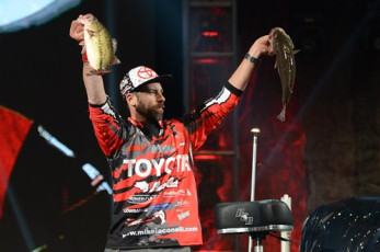 A1213F50-8222-4A72-A4BB-025408A0AC04