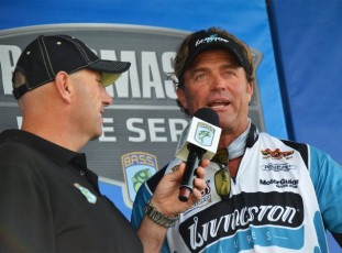 A2590486-477D-4020-87C4-0116F439A51C