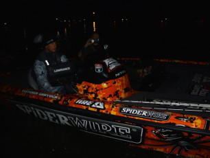 A3C3BAC1-8E6B-4249-A4B3-545B9642EF2E