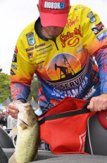 A3F18B53-E78C-4B28-AD07-C5B8572A2F5B