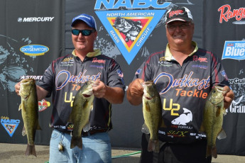 A4203F0C-6D70-459E-AACC-FE26939F2063