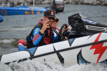 A4A14993-6A40-4F0A-9B0C-DE7D736AD1B0