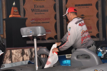 A4E38F5E-4384-4CE7-9B67-0E70DA4631F8